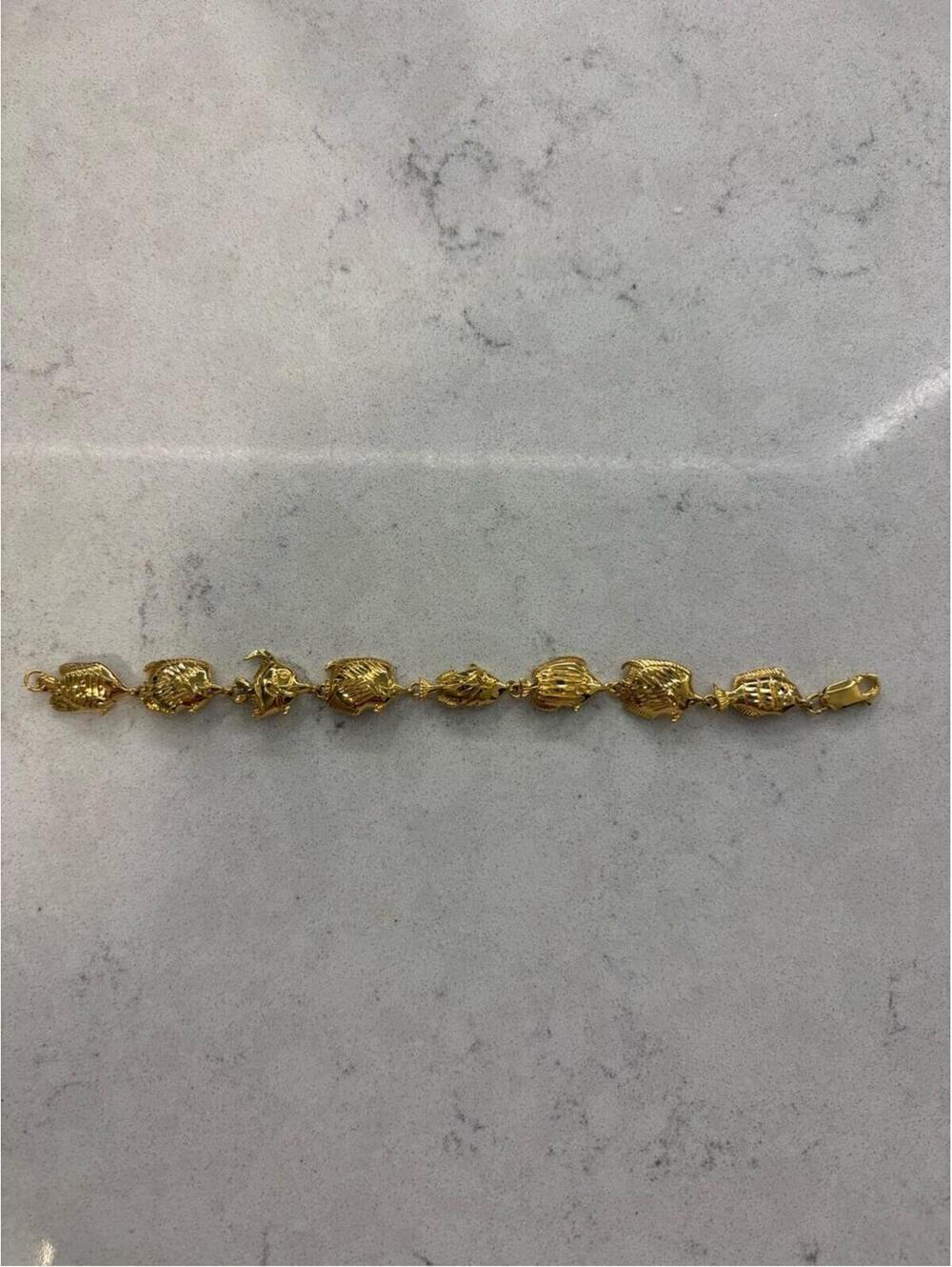 Gold Fish-Link 24k Gold over Bronze Diamond Cut Bracelet - Picture 7 of 7